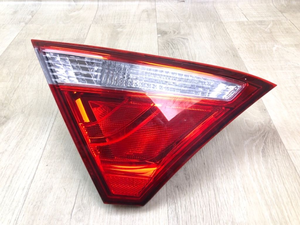 8159006410 | Ліхтар внутрішній лів. TOYOTA CAMRY 55 14-17