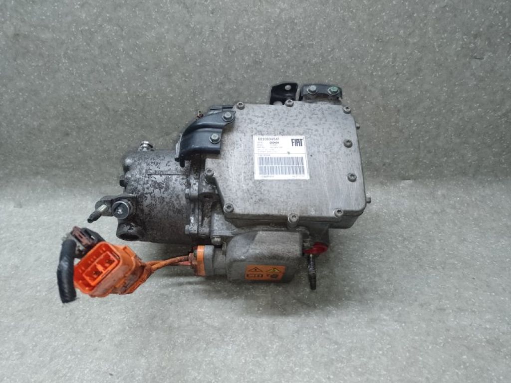 68106049AG | Компрессор кондиционера FIAT 500 (312/FF) 07-19 - Фото 2