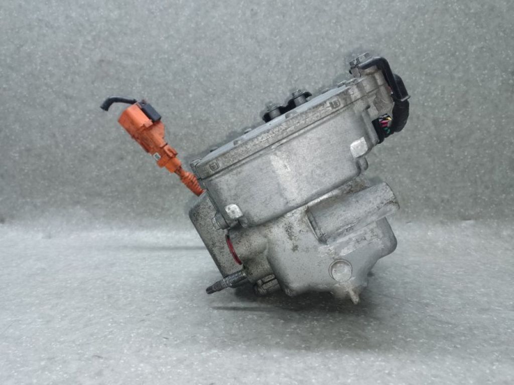 68106049AG | Компрессор кондиционера FIAT 500 (312/FF) 07-19 - Фото 3