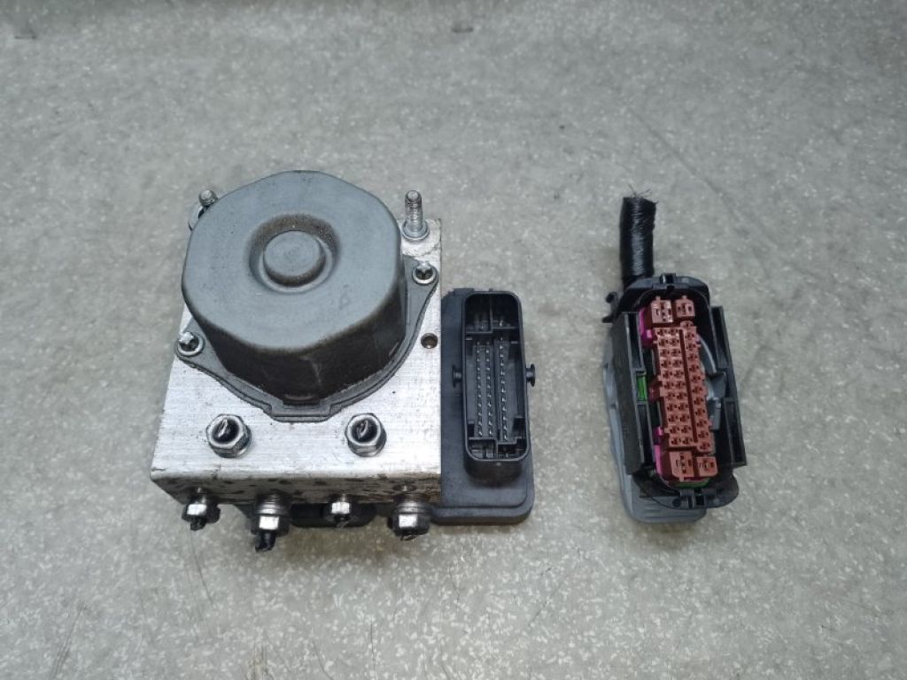 68226688AC | Блок ABS FIAT 500 (312/FF) 07-19