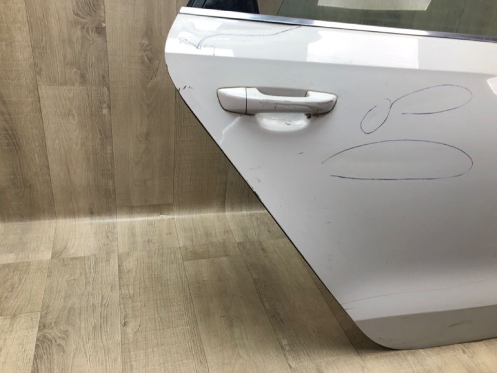 561833056C | Двері задн. прав. VOLKSWAGEN PASSAT B7 11-15 - Фото 4