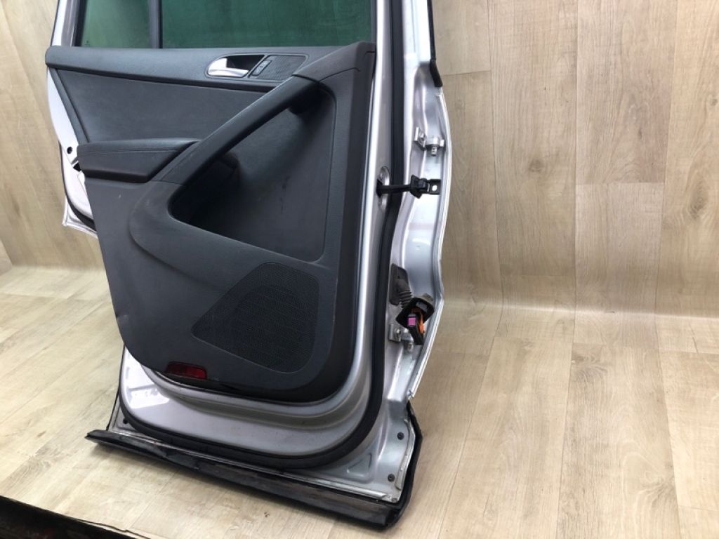 5N0833055A | Двері задн. лів. VOLKSWAGEN TIGUAN 08-17 - Фото 12