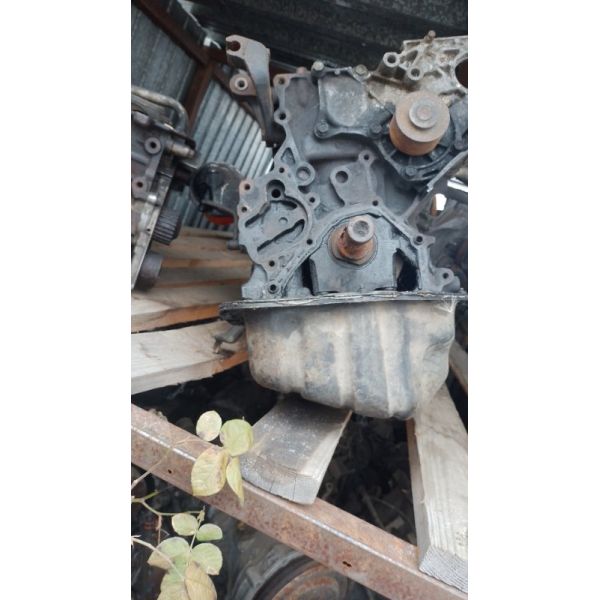 Блок двигуна TOYOTA CARINA E 92-98 — 4