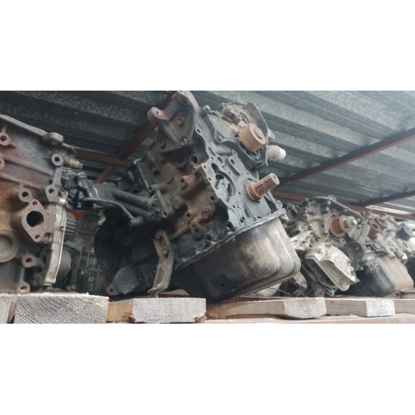 Блок двигуна TOYOTA CARINA E 92-98 — 5