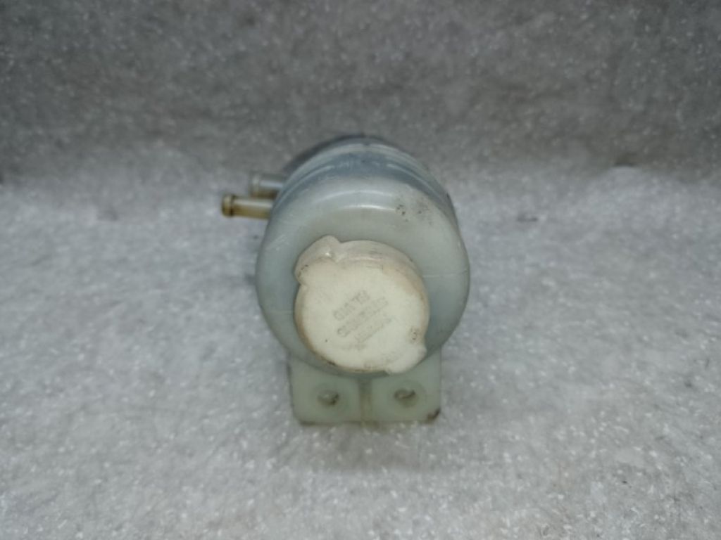 MN101937 | Бачок гідропідсилювача керма MITSUBISHI OUTLANDER XL 05-13 - Фото 2