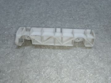 Кронштейн заднього бампера прав. MITSUBISHI OUTLANDER XL 05-13