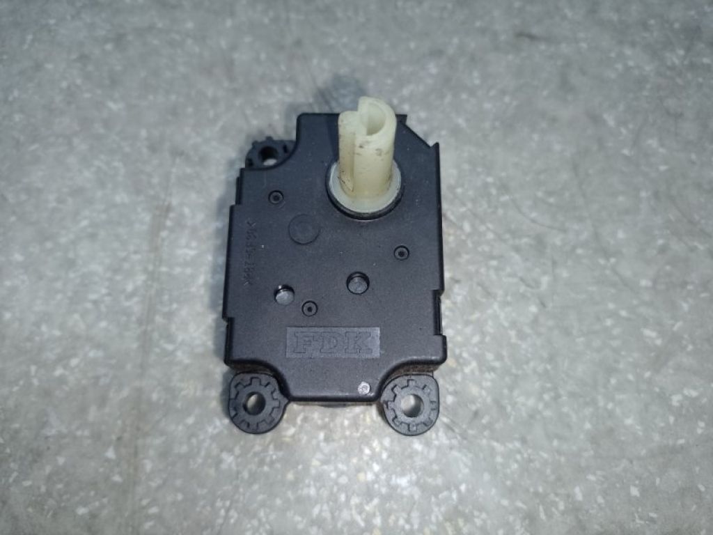 7820A080 | Моторчик заслонки печки MITSUBISHI OUTLANDER XL 05-13