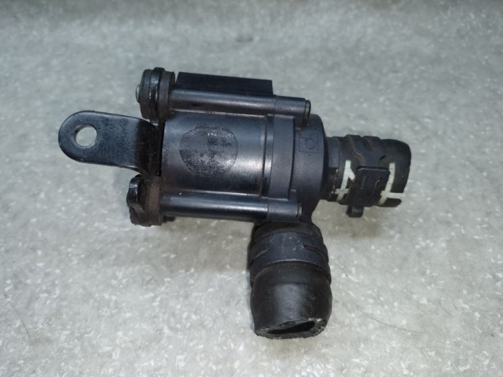 06H121601M | Помпа охолодження електрична VOLKSWAGEN PASSAT B7 11-15 - Фото 3