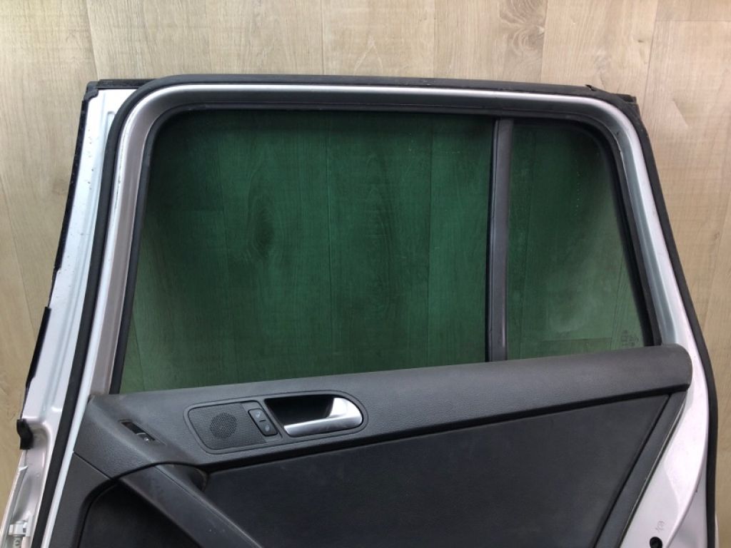 5N0833056A | Двері задн. прав. VOLKSWAGEN TIGUAN 08-17 - Фото 7