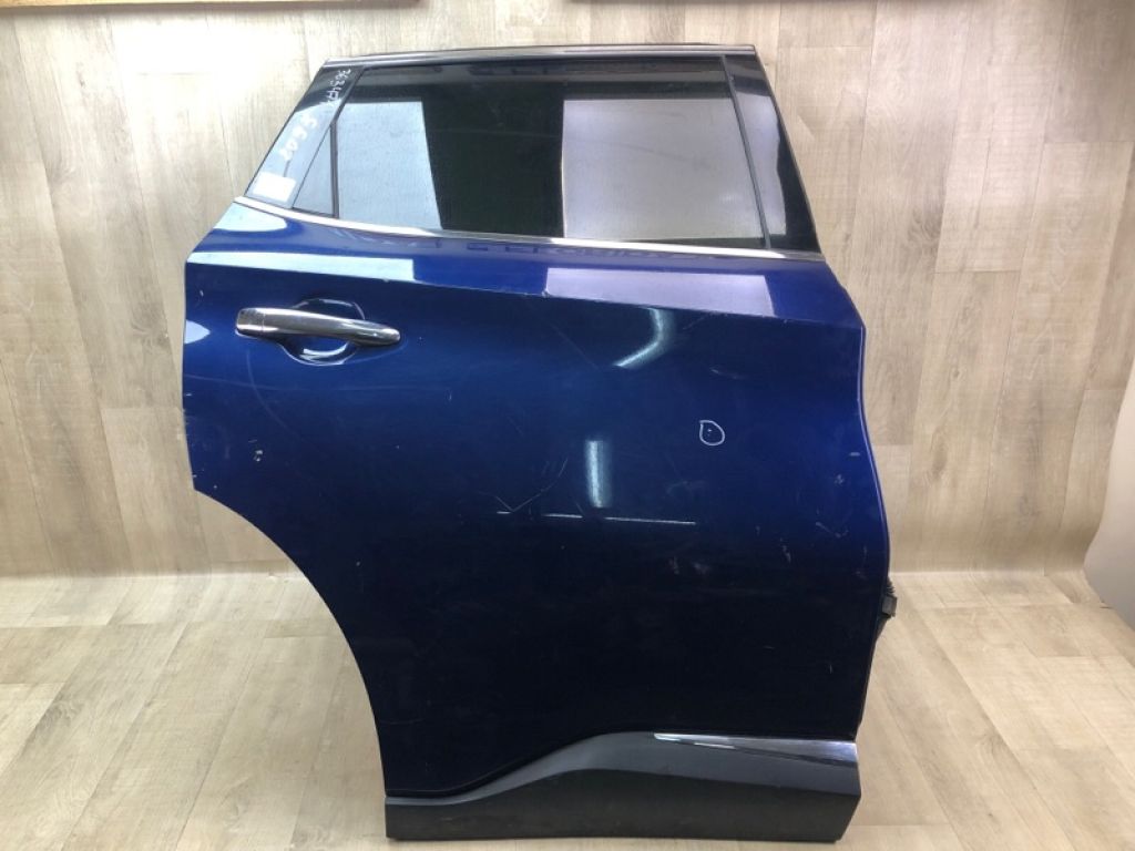 82100-9UH1A | Двері задн. прав. NISSAN MURANO Z52 14-