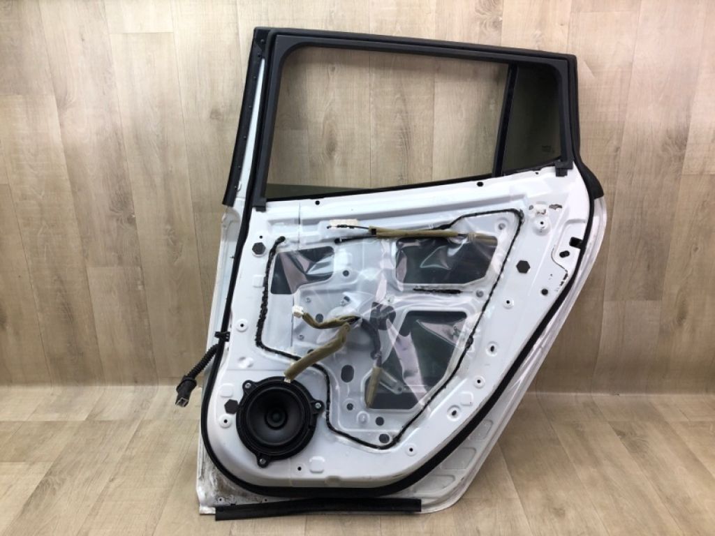 821003NF0A | Двері задн. прав. NISSAN LEAF 10-17 - Фото 6