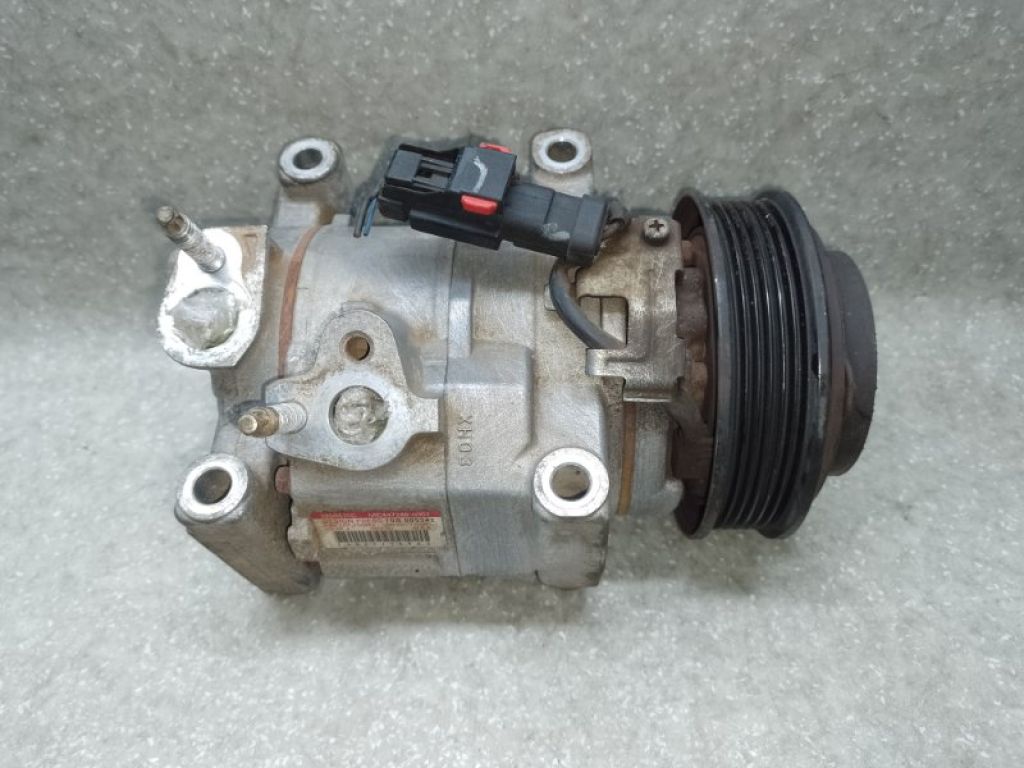 55111104AD | Компресор кондиціонера CHRYSLER TOWN &amp, COUNTRY (RT)
