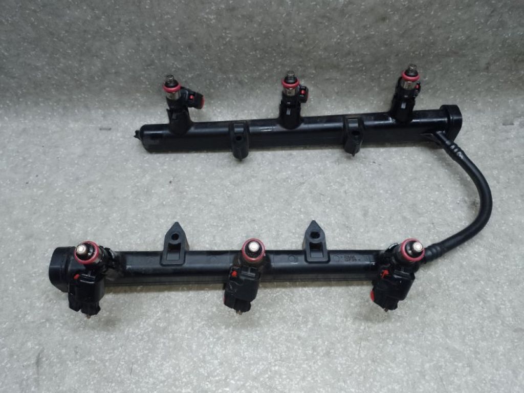 5184085AD | Форсунка паливна CHRYSLER TOWN &amp, COUNTRY (RT)