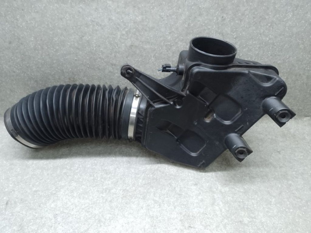 4861731AC | Резонатор повітряного фільтра CHRYSLER TOWN &amp, COUNTRY (RT) - Фото 2