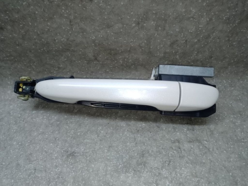 BJS75941X 64 | Ручка двери наружная задн. лев. MAZDA 3 BM 13-19