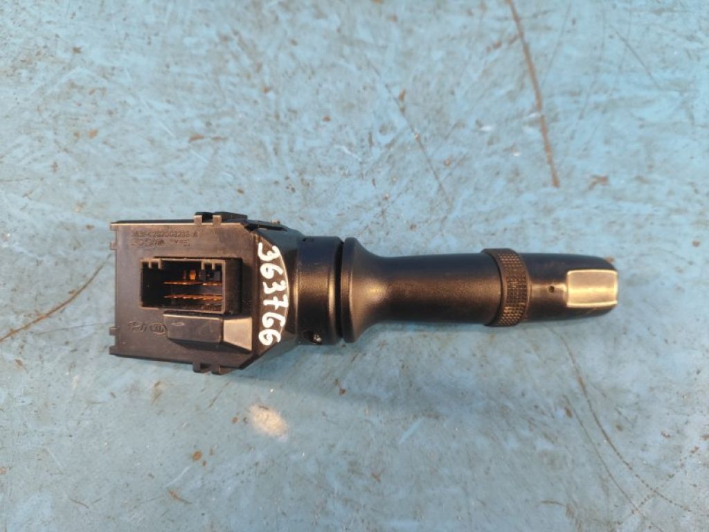 93420-1U000 | Подрулевой переключатель прав. HYUNDAI SONATA YF 10-14 - Фото 2