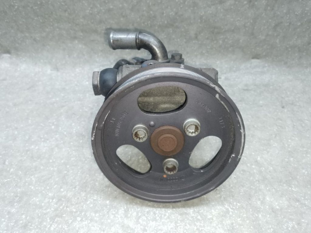 7L8422154E | Насос ГУР AUDI Q7 05-15