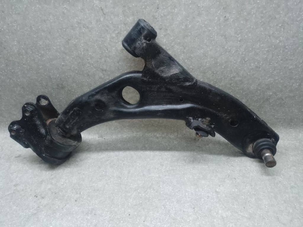 EH44-34-300 | Важіль передньої підвіски нижній прав. MAZDA CX-7 06-12