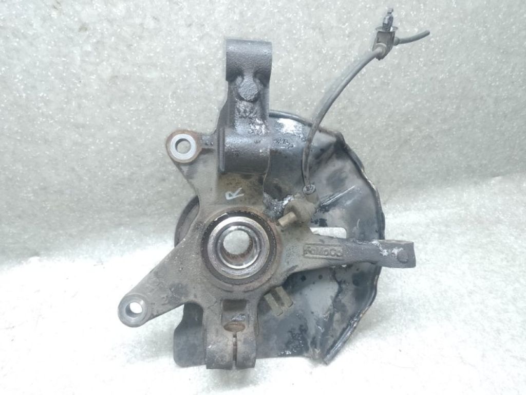 L206-33-020B | Кулак поворотный прав. MAZDA CX-7 06-12