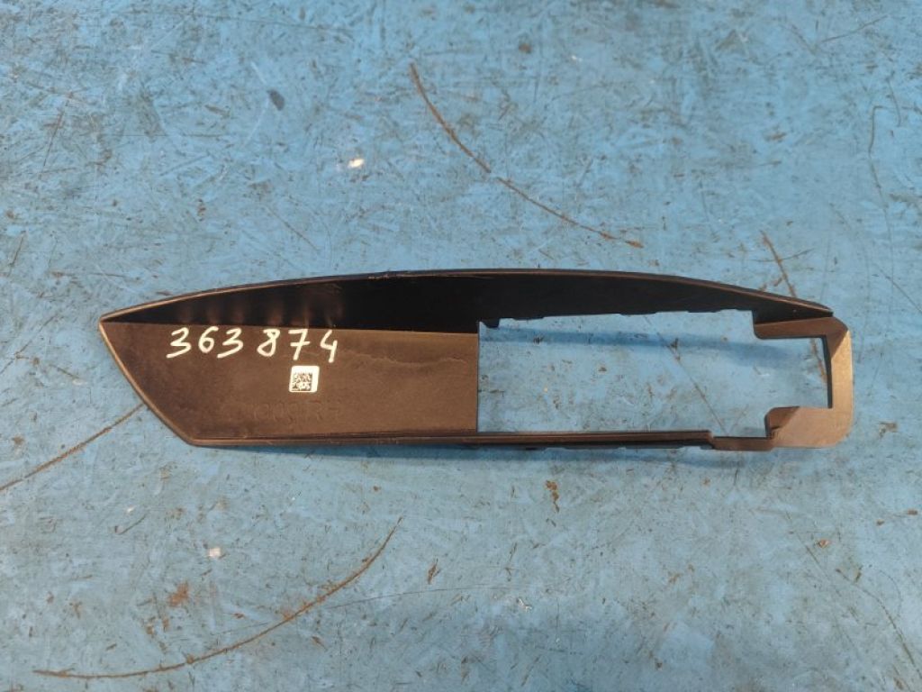 11867210 | Накладка бампера задн. прав. BMW XM (G09) 23-