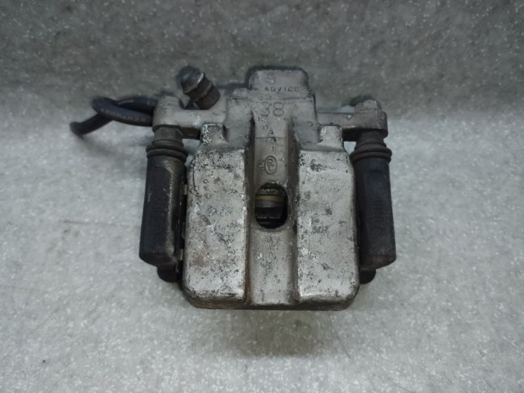 4785006110 | Супорт гальмівний задн. лів. TOYOTA CAMRY 55 14-17