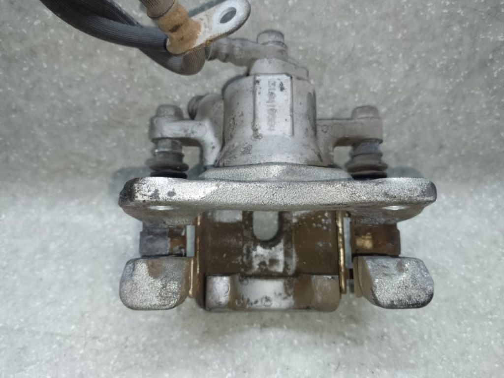 4783006120 | Супорт гальмівний задн. прав. TOYOTA CAMRY 55 14-17 - Фото 2