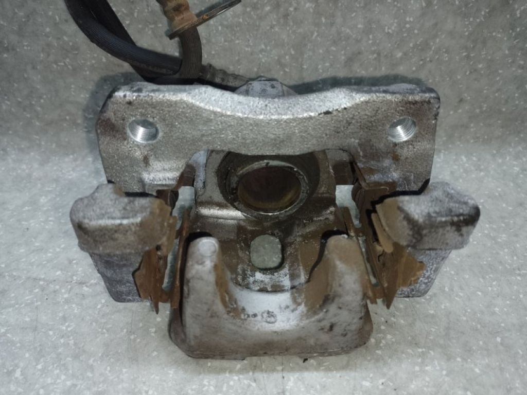 4783006120 | Супорт гальмівний задн. прав. TOYOTA CAMRY 55 14-17 - Фото 3