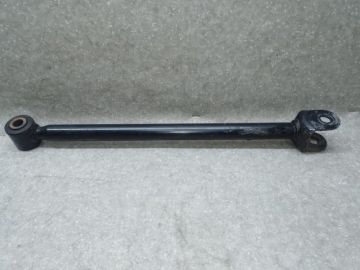 Важіль задньої підвіски поперечний TOYOTA CAMRY 55 14-17