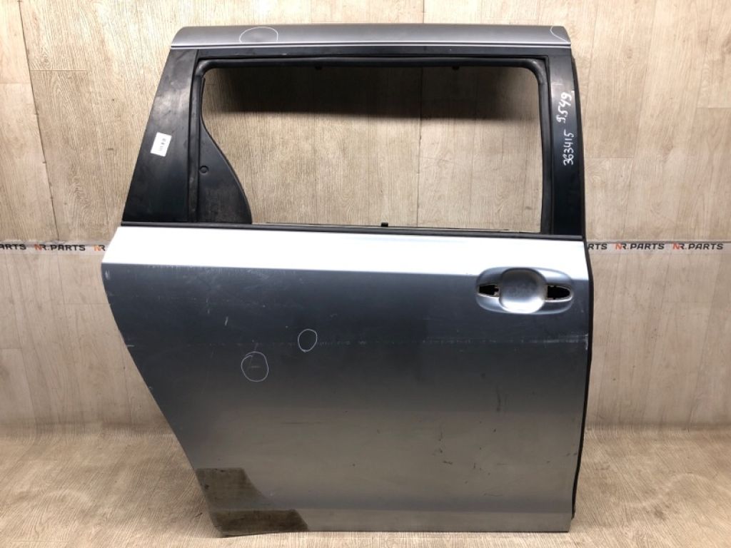 6700308130 | Двері зсувні задн. прав. TOYOTA SIENNA 11-16
