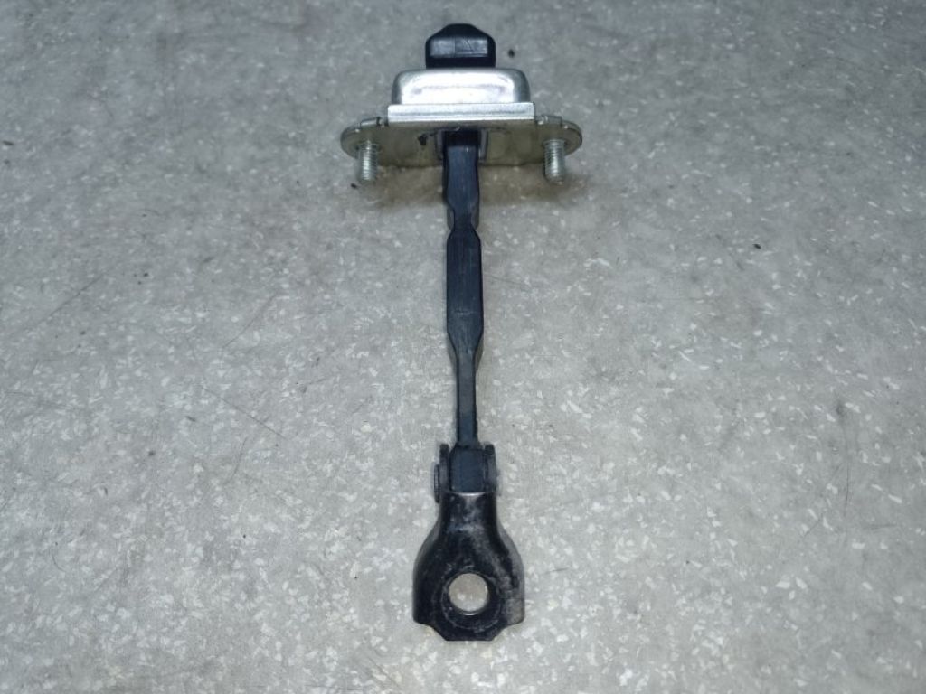 61124AL00A | Ограничитель двери передн. прав. SUBARU OUTBACK BS 14-21