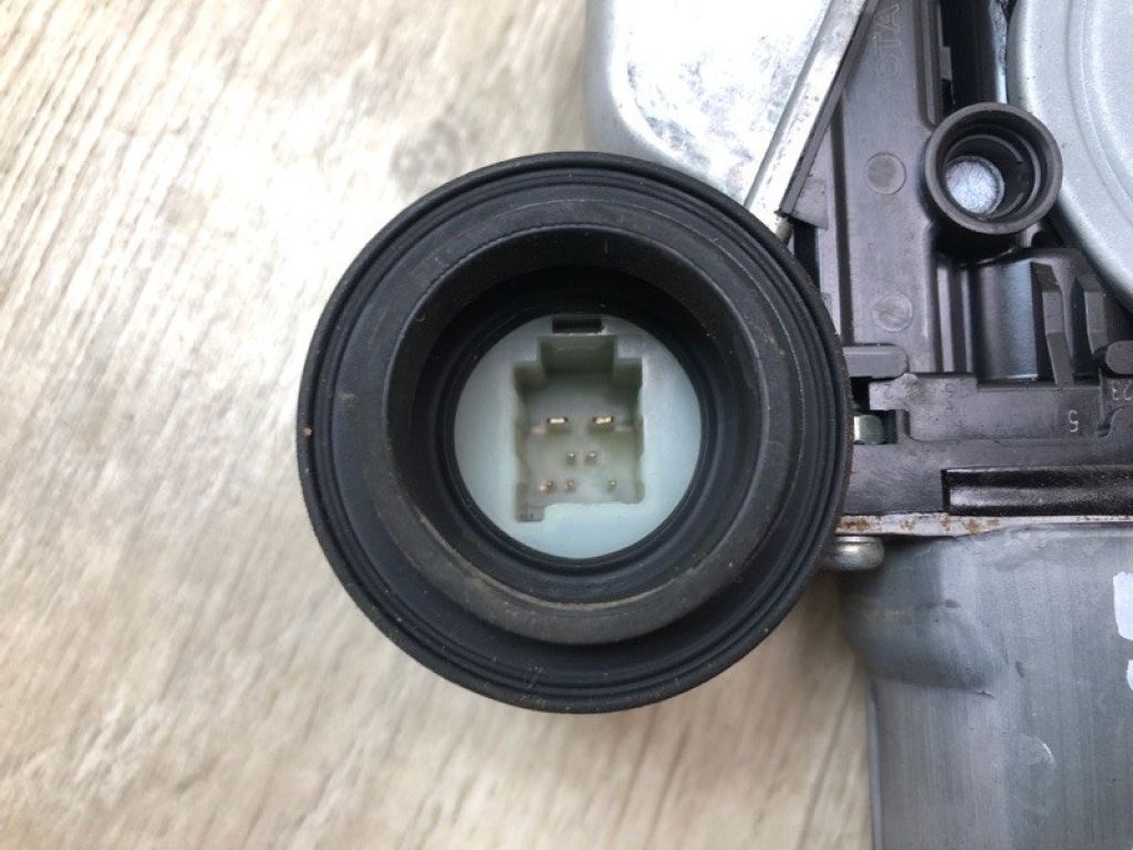 6980408020 | Склопідйомник задн. лів. TOYOTA SIENNA 11-16 - Фото 4