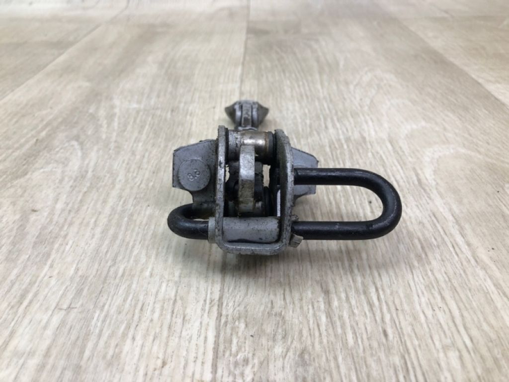 68070076AC | Ограничитель двери передн. FIAT 500 (312/FF) 07-19 - Фото 5