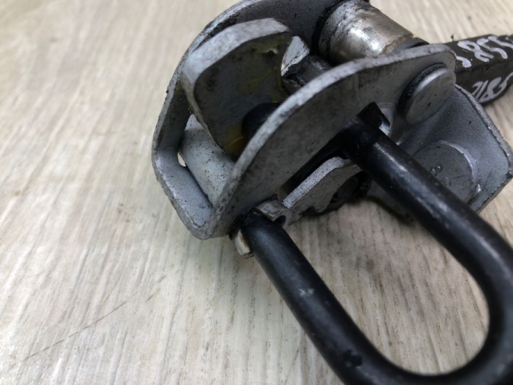 68070076AC | Ограничитель двери передн. FIAT 500 (312/FF) 07-19 - Фото 6