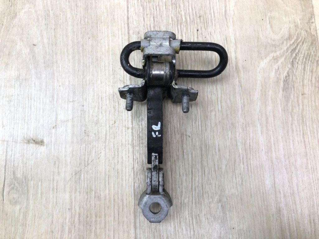 68070076AC | Ограничитель двери передн. FIAT 500 (312/FF) 07-19 - Фото 3