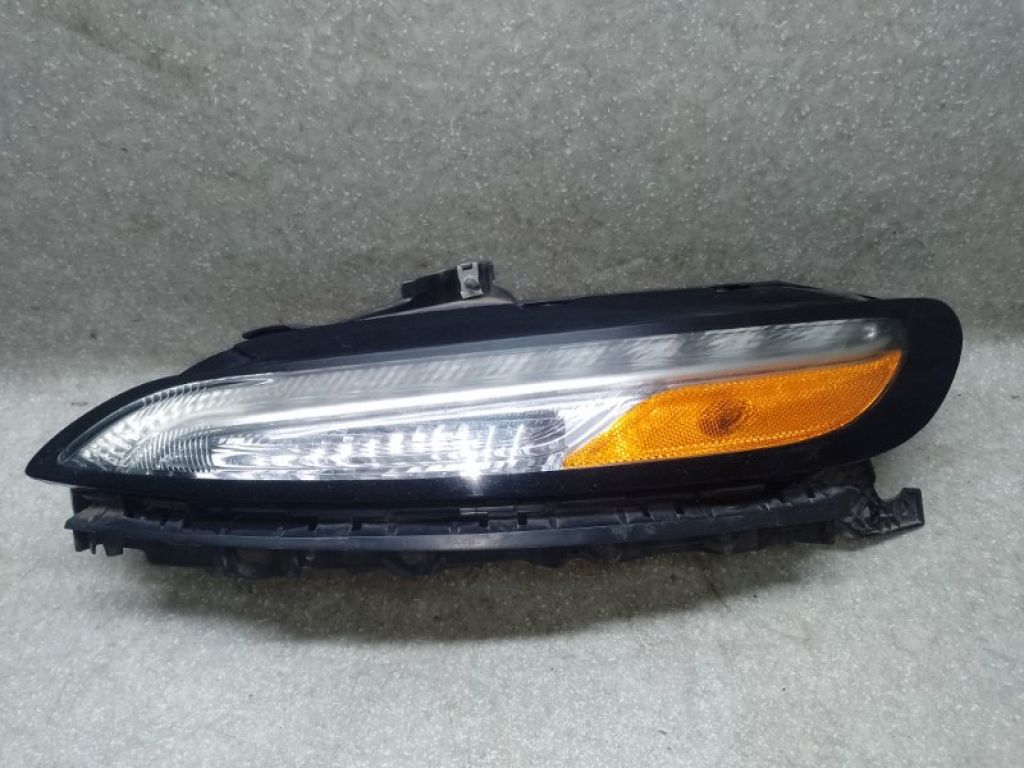 68157103AD | Дневной ходовой огонь лев. JEEP CHEROKEE 14-