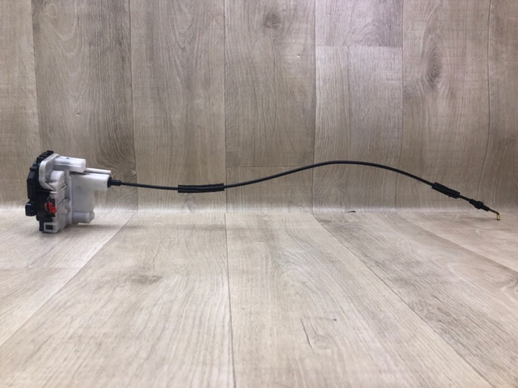 68194739AC | Замок двери передн. прав. FIAT 500 (312/FF) 07-19