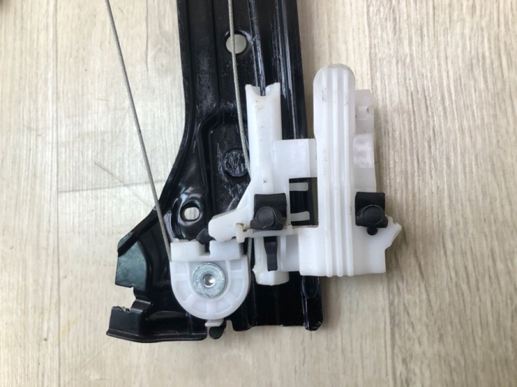 68070267AD | Стеклоподъемник передн. лев. FIAT 500 (312/FF) 07-19 - Фото 3