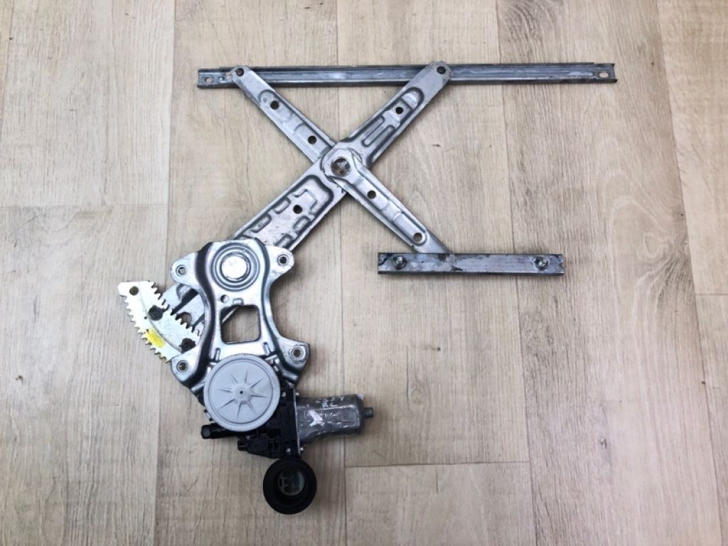 82721-5NA0A | Склопідйомник задн. лів. INFINITI QX50 18-