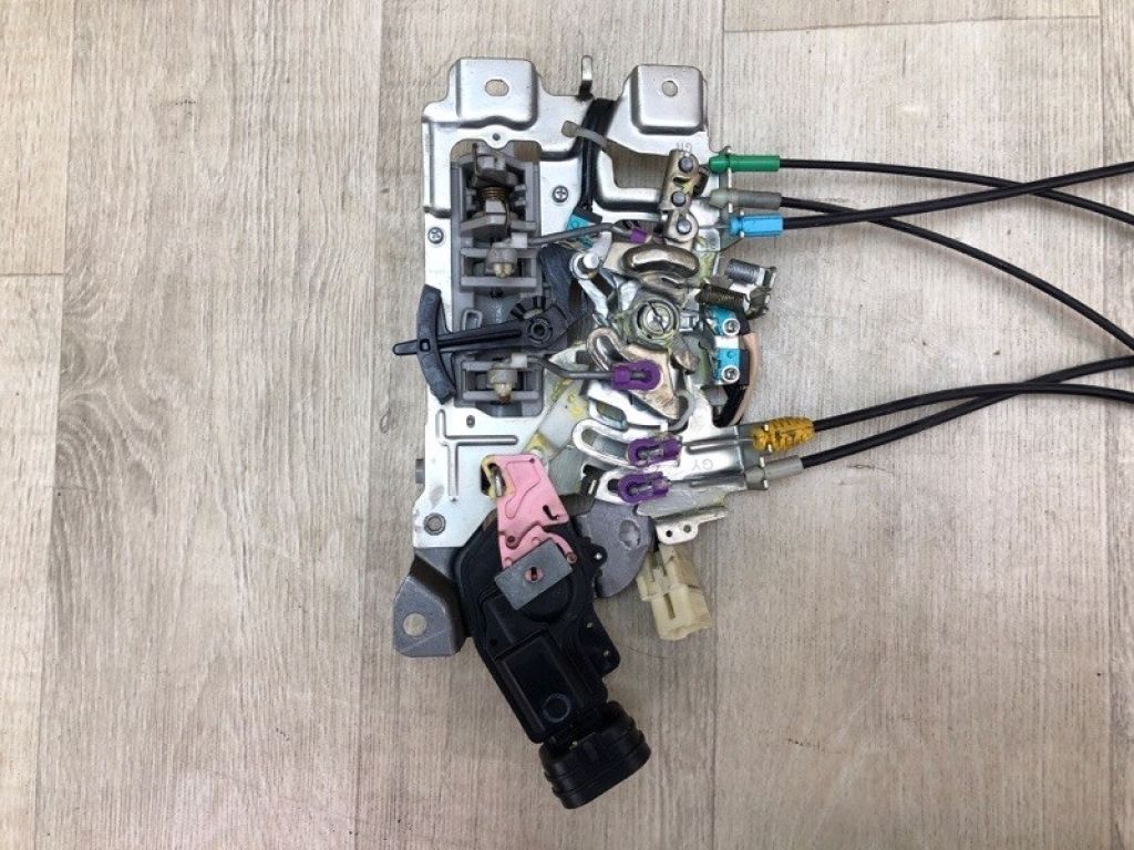 6930008020 | Замок двері задн. лів. TOYOTA SIENNA 11-16 - Фото 6