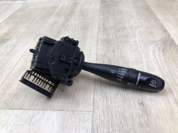 Підрульовий перемикач прав. HYUNDAI ACCENT MC 06-10