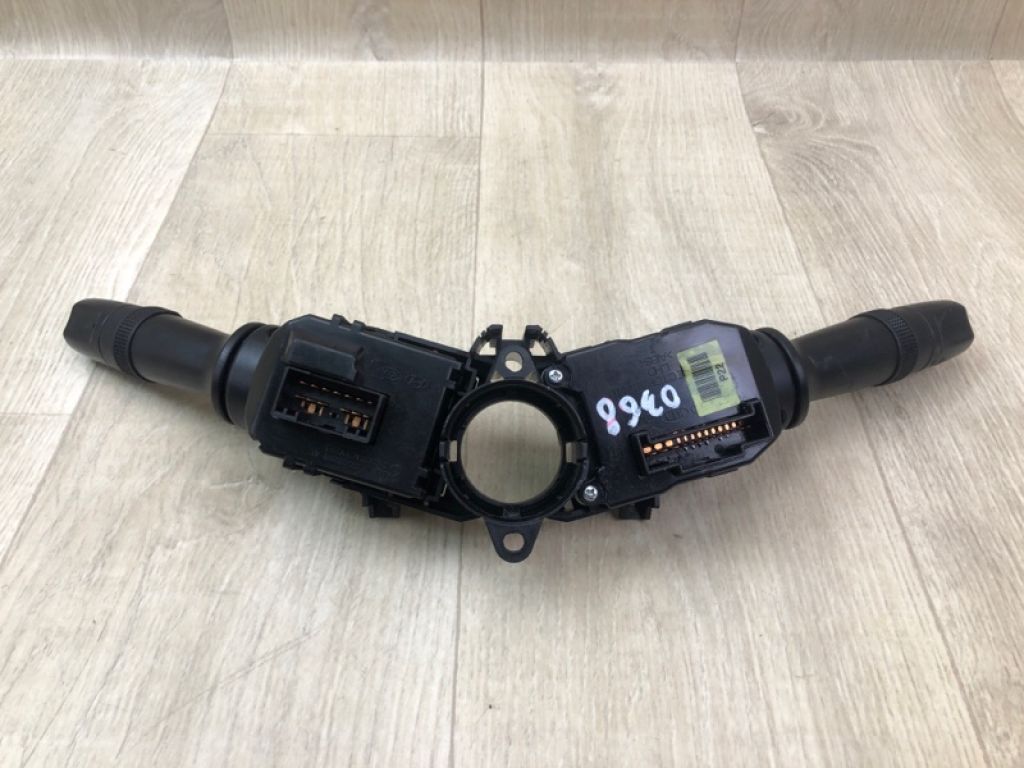 93400-2V030 | Подрулевой переключатель HYUNDAI VELOSTER 11-18 - Фото 2
