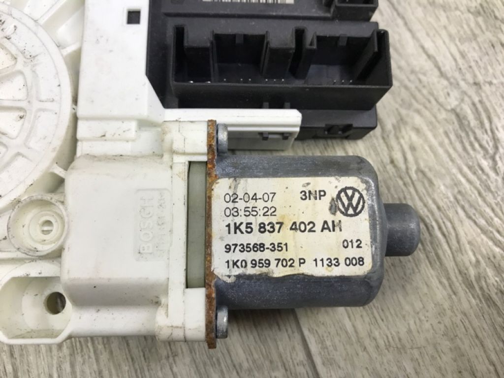 1K0959702Q | Моторчик склопідйомника передн. прав. VOLKSWAGEN JETTA 05-10 - Фото 5