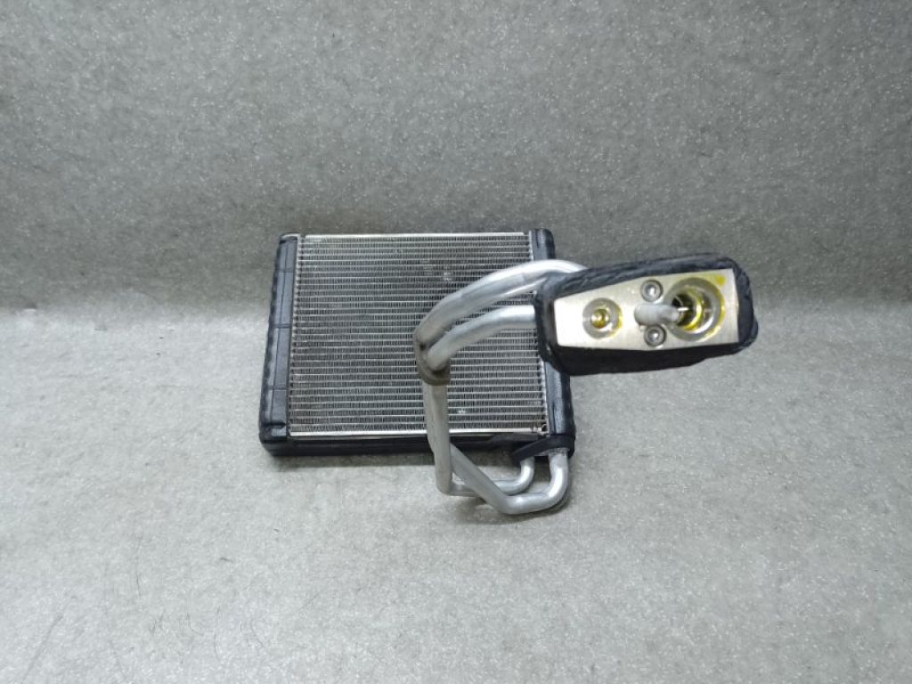 68223040AA | Испаритель кондиционера JEEP CHEROKEE 14-