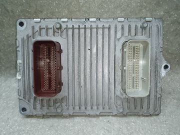 Блок керування двигуном JEEP CHEROKEE 14-