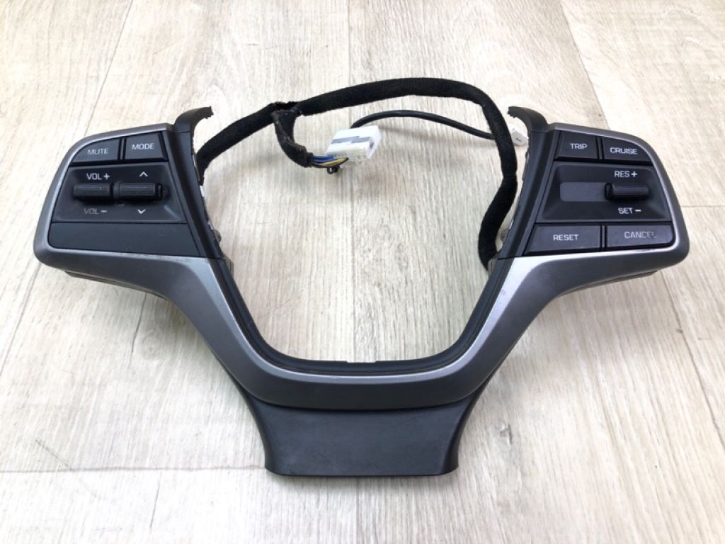 96700-F2030 | Кнопки руля HYUNDAI ELANTRA AD 16-