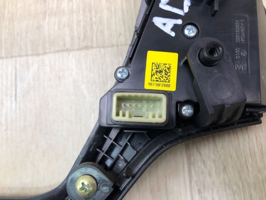 96700-F2030 | Кнопки руля HYUNDAI ELANTRA AD 16- - Фото 7