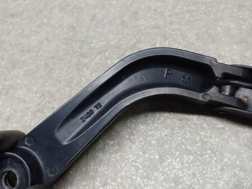 68197137AA | Повідець склоочисника передній прав. JEEP CHEROKEE 14- - Фото 3