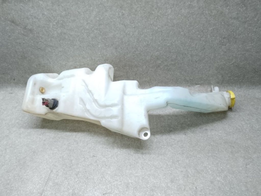 68225067AA | Бачок омивача JEEP CHEROKEE 14-