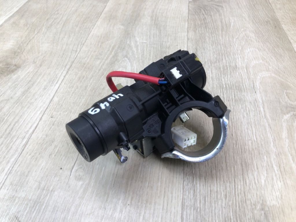 81910-D3110 | Замок запалювання KIA RIO FB 17-