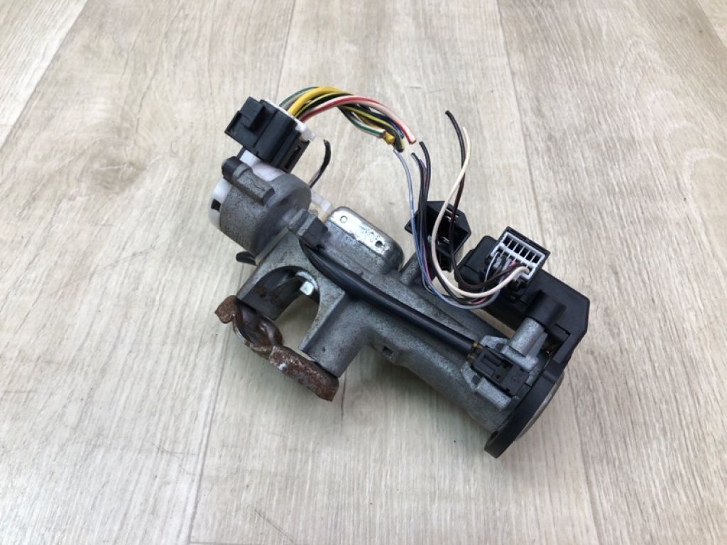 37108-65822 | Замок запалювання SUZUKI GRAND VITARA 05-15